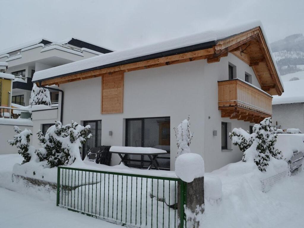 Detached Chalet Close To The Ski Area Villa Bruck an der Grossglocknerstrasse Bagian luar foto